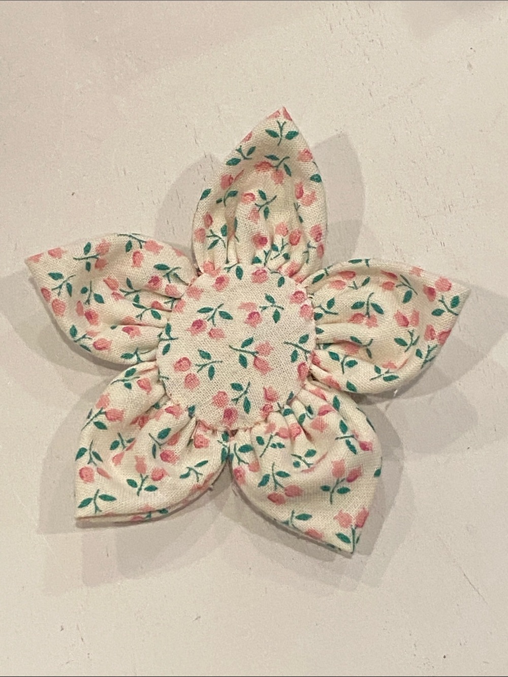 Pet Collar Flower in Pink Rose Buds